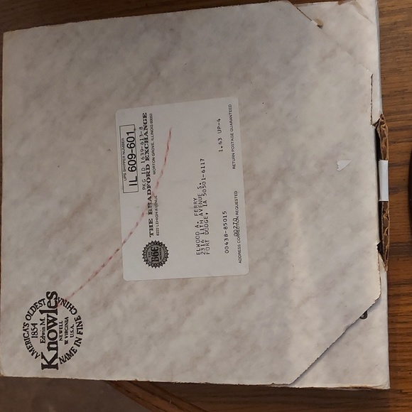 Knowles 1985 "A Coat of Paint" Plate - Picture 13 of 13